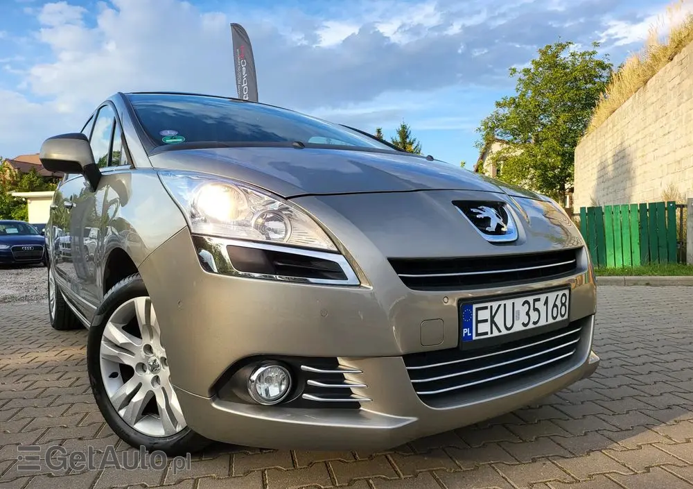 PEUGEOT 5008 1.6 THP Allure 7os