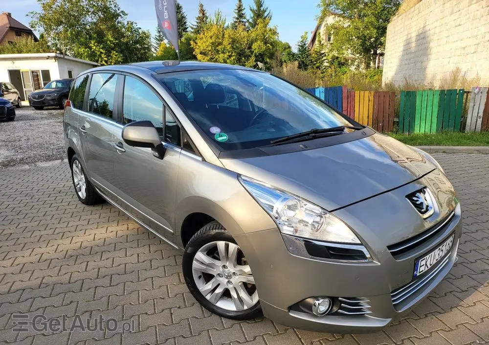 PEUGEOT 5008 1.6 THP Allure 7os