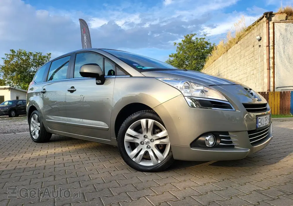 PEUGEOT 5008 1.6 THP Allure 7os