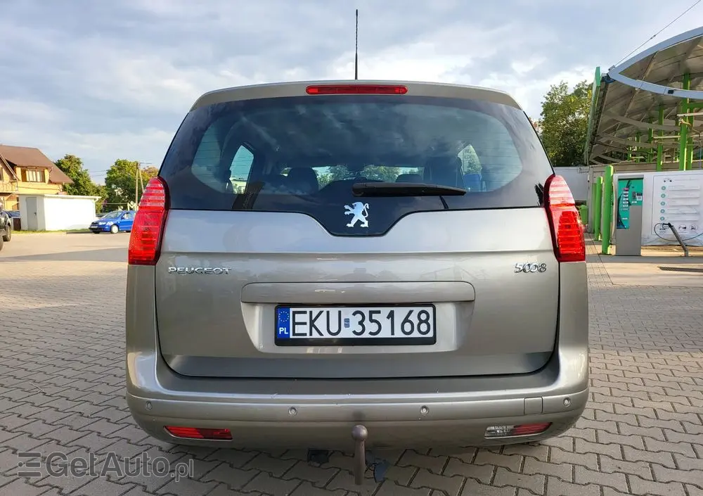 PEUGEOT 5008 1.6 THP Allure 7os