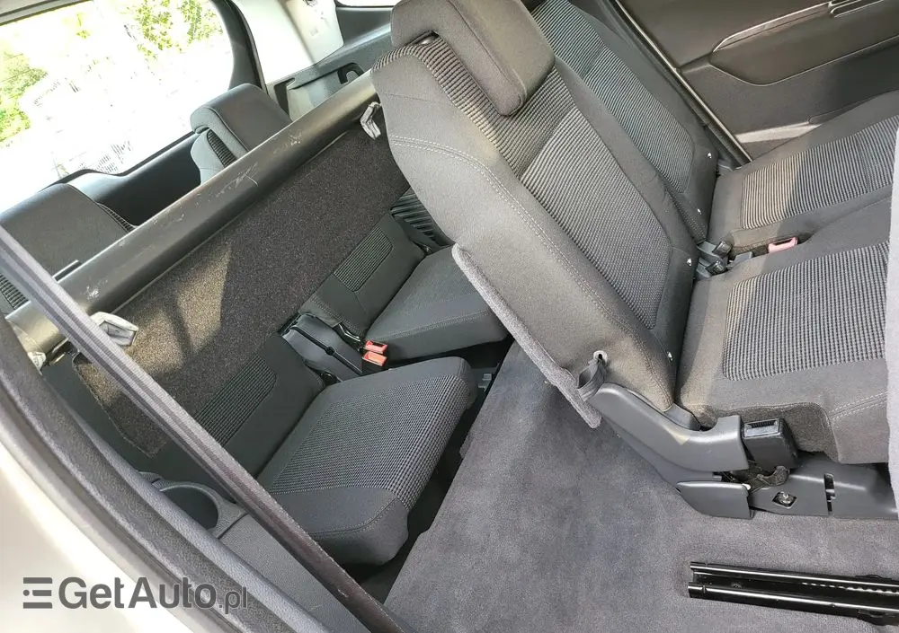 PEUGEOT 5008 1.6 THP Allure 7os