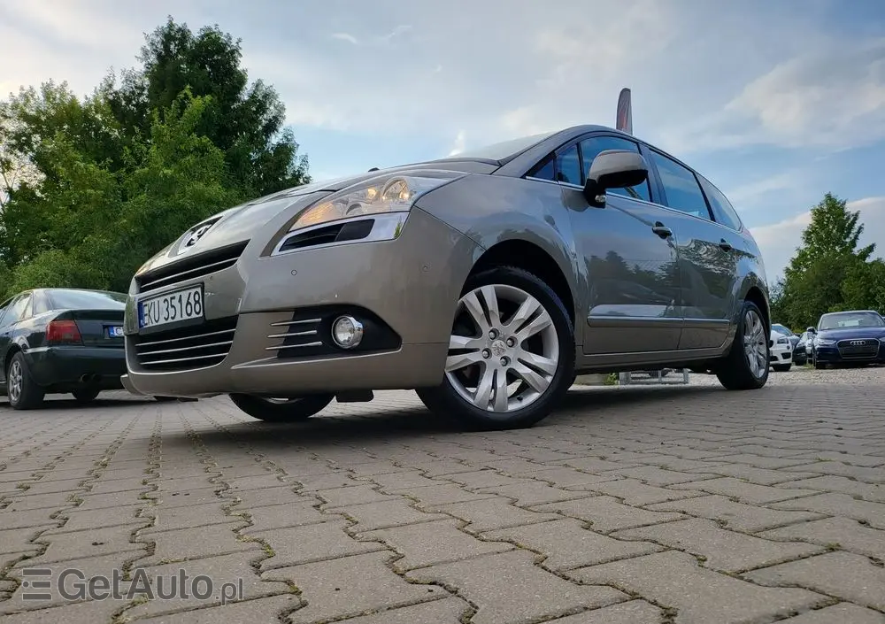 PEUGEOT 5008 1.6 THP Allure 7os