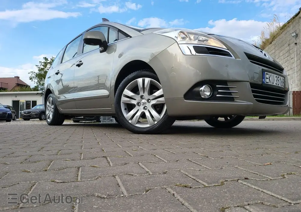 PEUGEOT 5008 1.6 THP Allure 7os