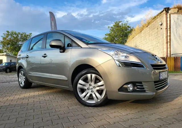 PEUGEOT 5008 1.6 THP Allure 7os