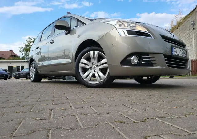 PEUGEOT 5008 1.6 THP Allure 7os