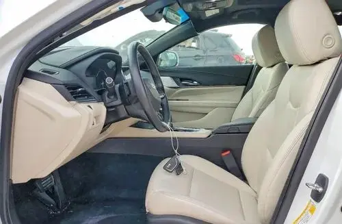 CADILLAC CT4 
