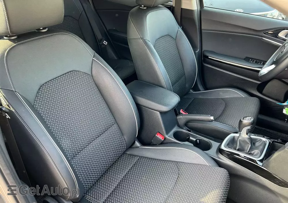 KIA Ceed 1.4 T-GDI L Business Line