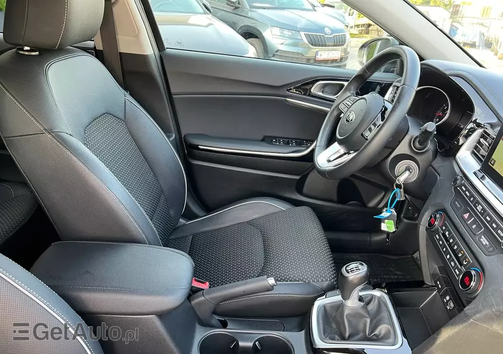 KIA Ceed 1.4 T-GDI L Business Line