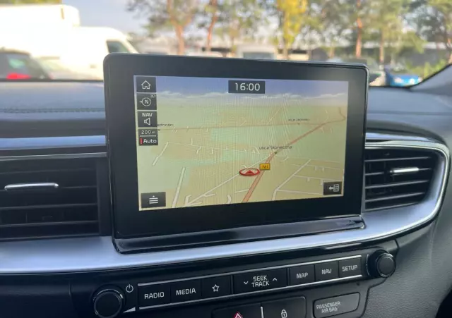 KIA Ceed 1.4 T-GDI L Business Line