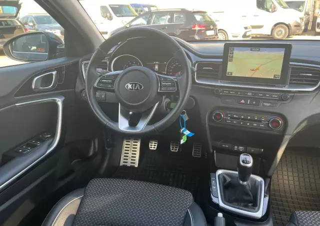 KIA Ceed 1.4 T-GDI L Business Line