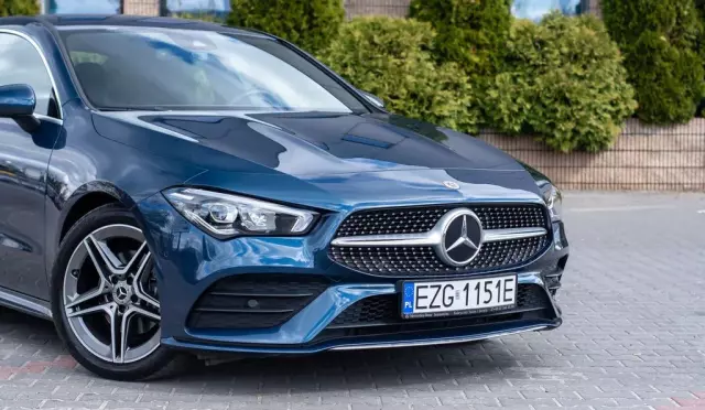 MERCEDES-BENZ CLA 
