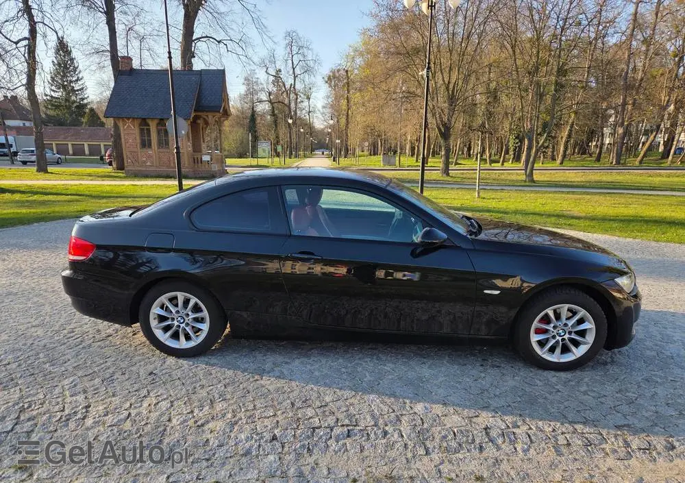 BMW Seria 3 320i