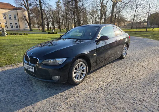 BMW Seria 3 320i