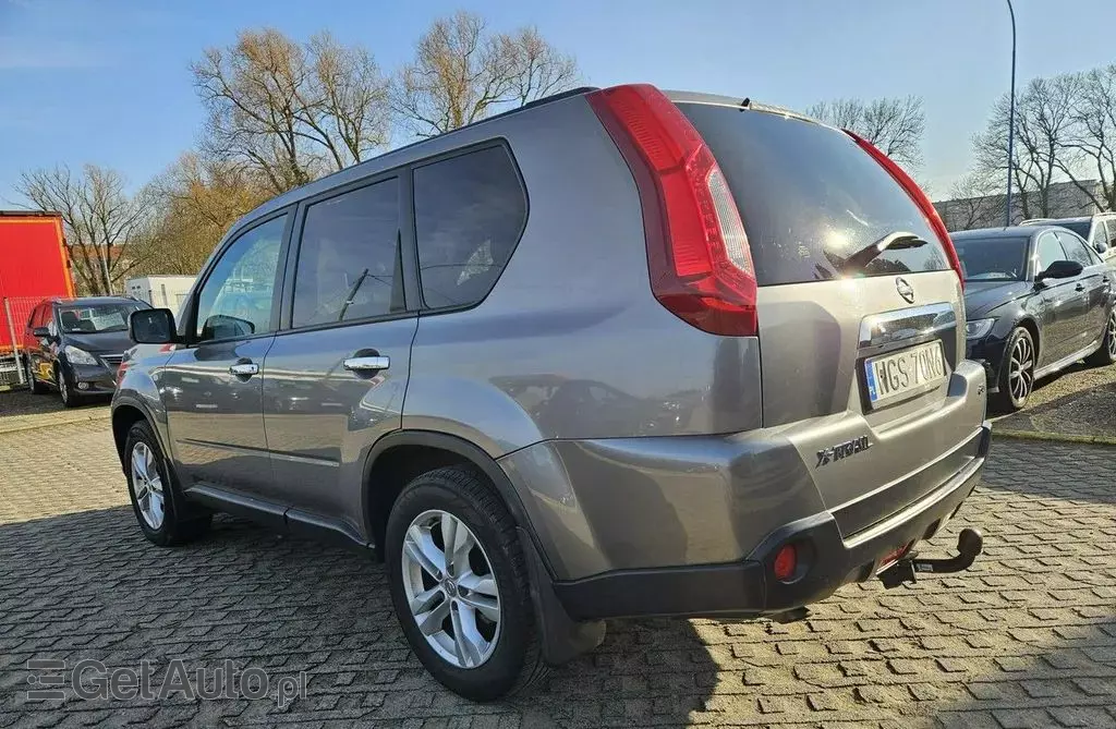 NISSAN X-Trail 