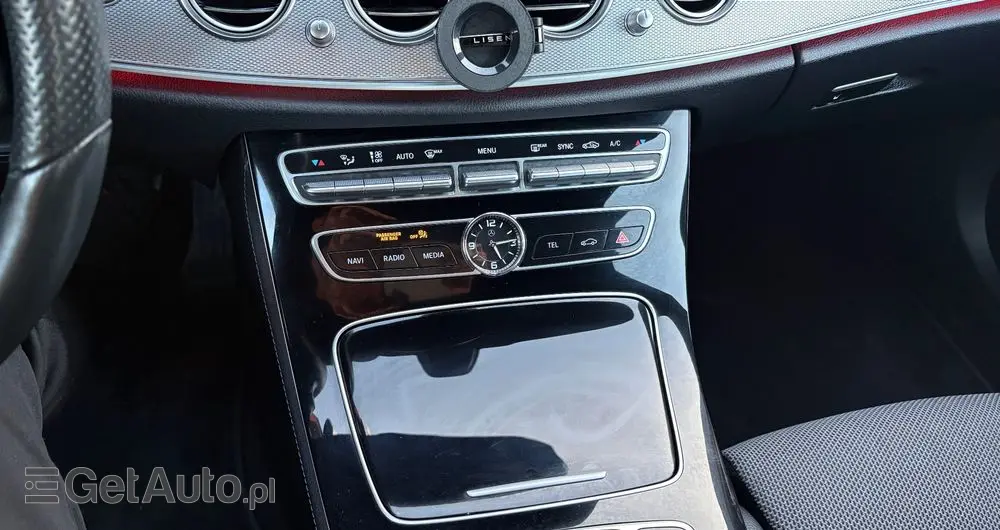 MERCEDES-BENZ Klasa E 220 d 9G-TRONIC