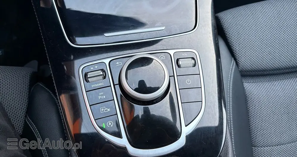 MERCEDES-BENZ Klasa E 220 d 9G-TRONIC