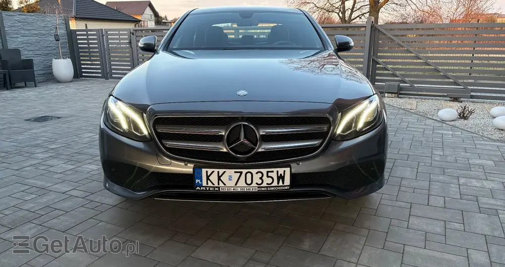 MERCEDES-BENZ Klasa E 220 d 9G-TRONIC
