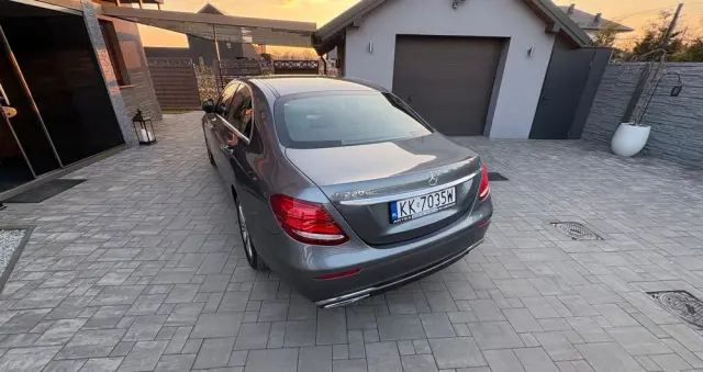 MERCEDES-BENZ Klasa E 220 d 9G-TRONIC