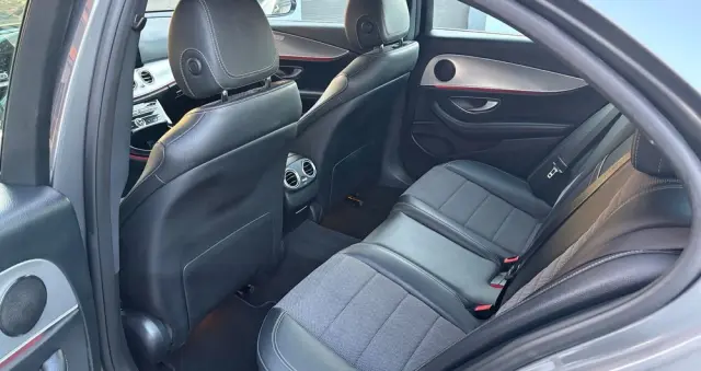 MERCEDES-BENZ Klasa E 220 d 9G-TRONIC