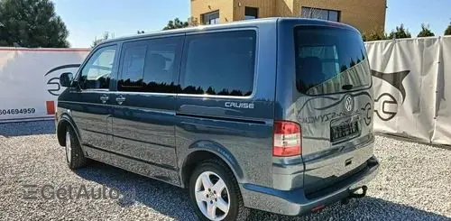 VOLKSWAGEN Multivan 