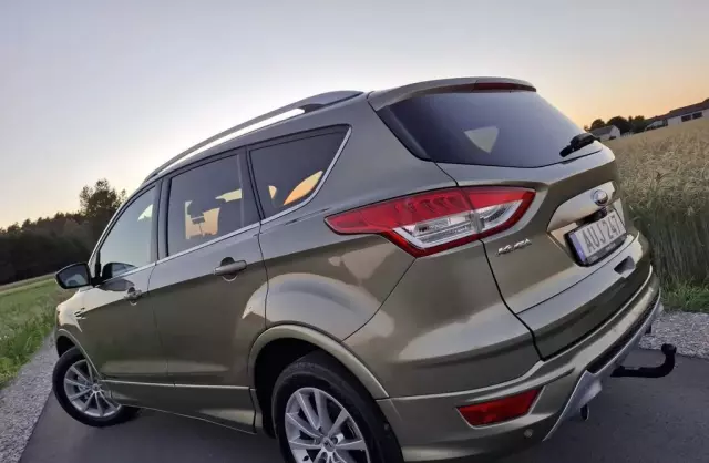 FORD Kuga 