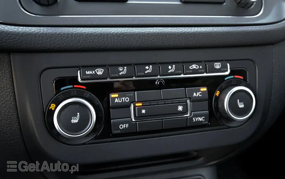 VOLKSWAGEN Tiguan 2.0 TDI DPF 4Motion BlueMotion Technology Trend & Fun