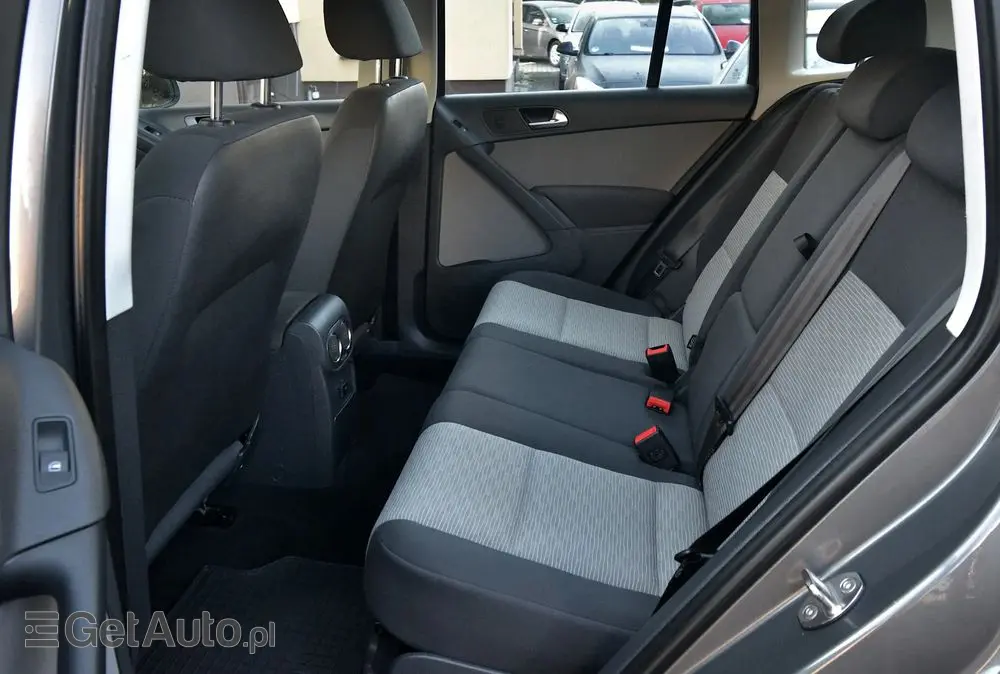 VOLKSWAGEN Tiguan 2.0 TDI DPF 4Motion BlueMotion Technology Trend & Fun