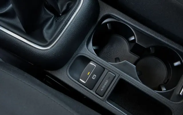 VOLKSWAGEN Tiguan 2.0 TDI DPF 4Motion BlueMotion Technology Trend & Fun