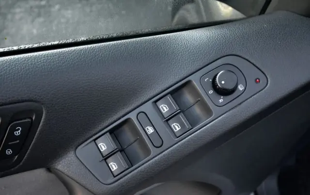 VOLKSWAGEN Tiguan 2.0 TDI DPF 4Motion BlueMotion Technology Trend & Fun