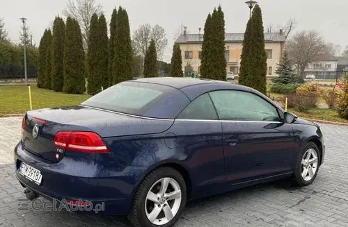 VOLKSWAGEN Eos 