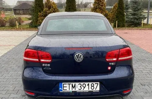 VOLKSWAGEN Eos 