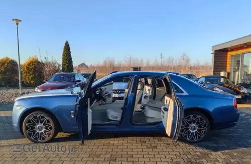 ROLLS-ROYCE Ghost 