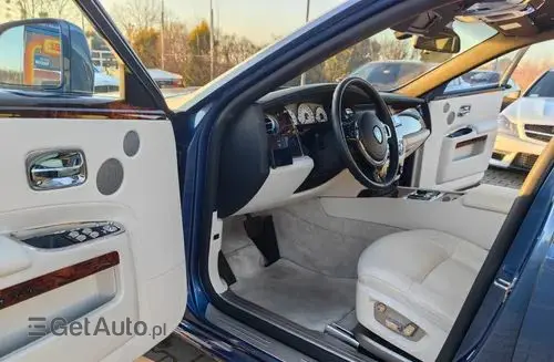 ROLLS-ROYCE Ghost 