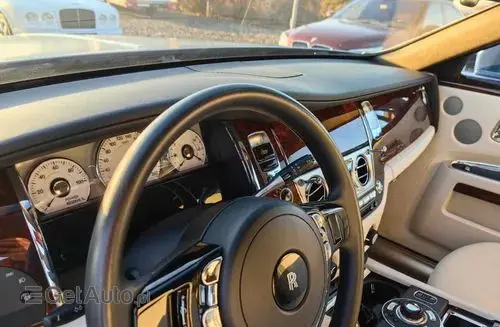 ROLLS-ROYCE Ghost 