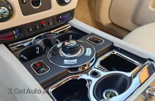 ROLLS-ROYCE Ghost 