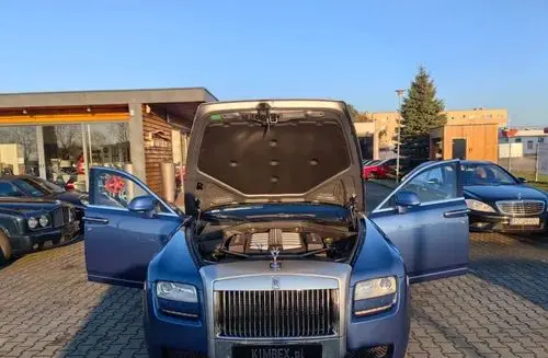 ROLLS-ROYCE Ghost 