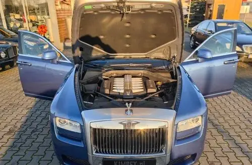 ROLLS-ROYCE Ghost 