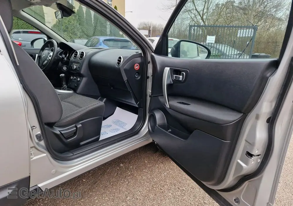 NISSAN Qashqai 1.6 Tekna
