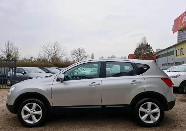 NISSAN Qashqai 1.6 Tekna