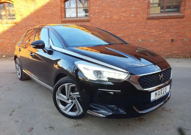 DS AUTOMOBILES DS 5 