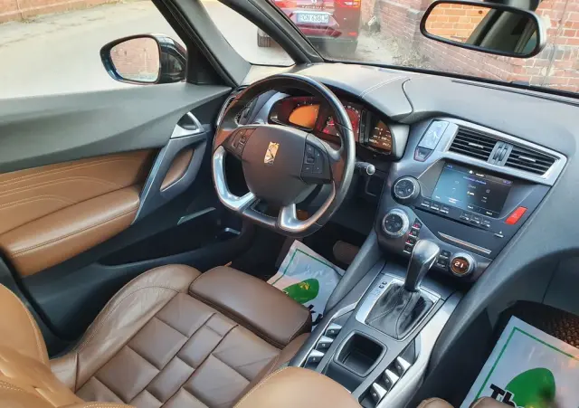 DS AUTOMOBILES DS 5 