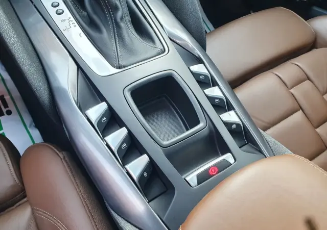 DS AUTOMOBILES DS 5 