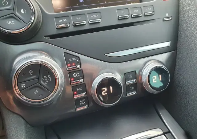 DS AUTOMOBILES DS 5 
