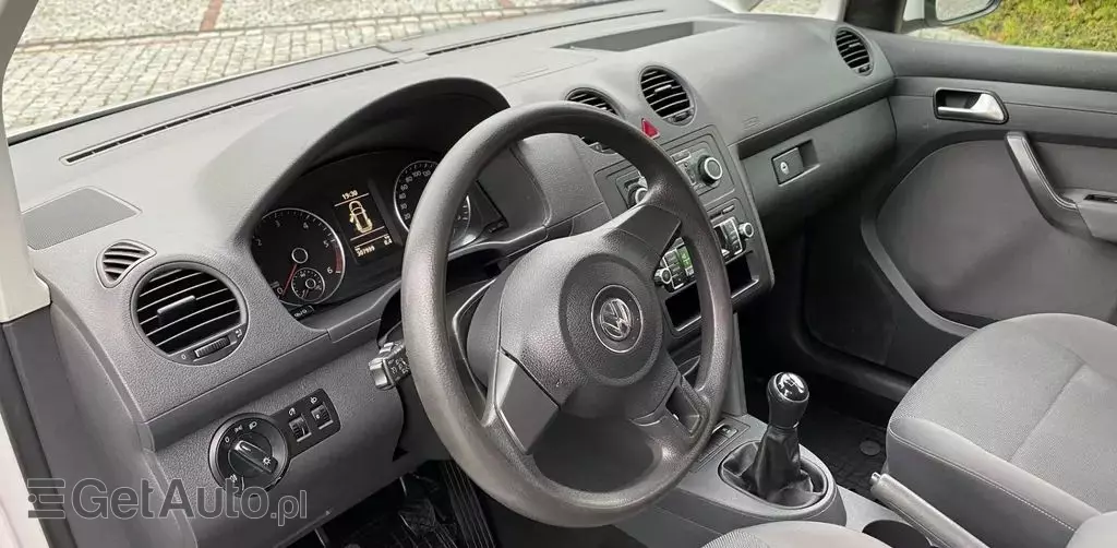 VOLKSWAGEN Caddy 