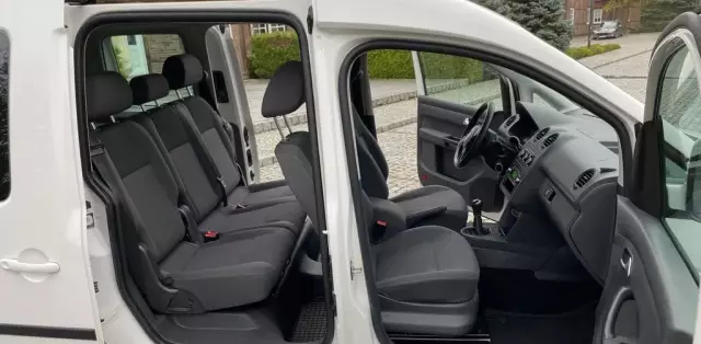 VOLKSWAGEN Caddy 