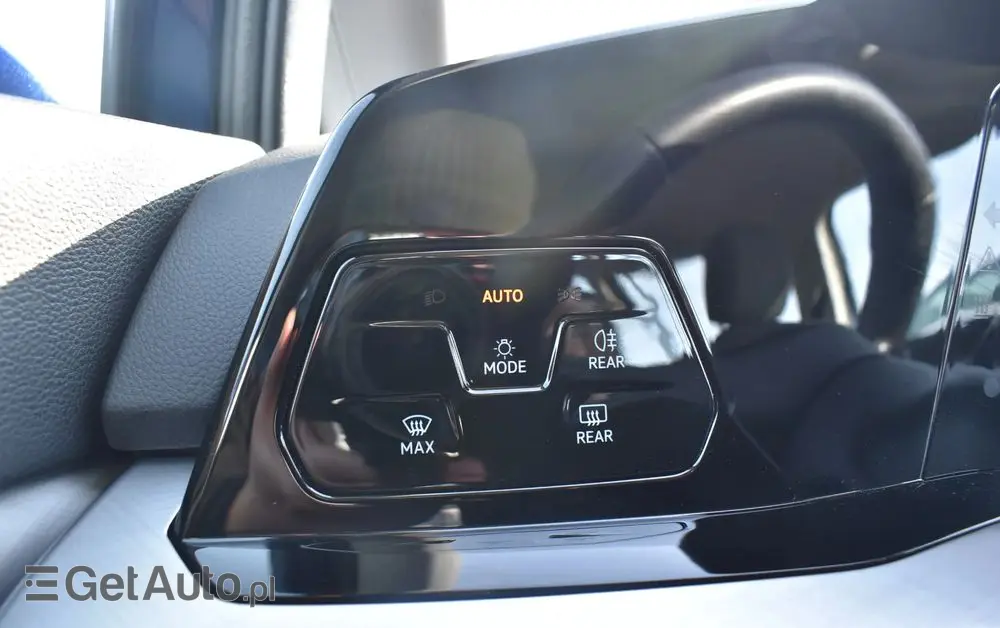 VOLKSWAGEN Golf 1.5 eTSI OPF DSG Life