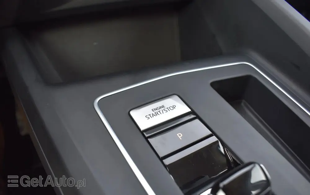 VOLKSWAGEN Golf 1.5 eTSI OPF DSG Life