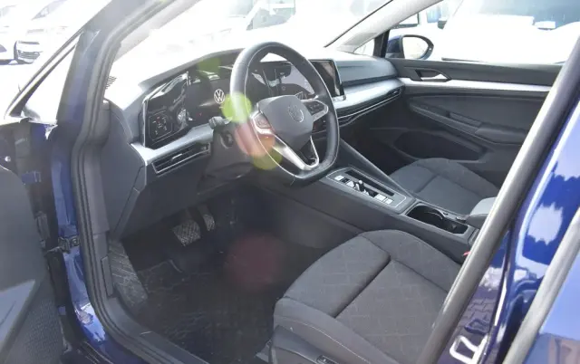 VOLKSWAGEN Golf 1.5 eTSI OPF DSG Life