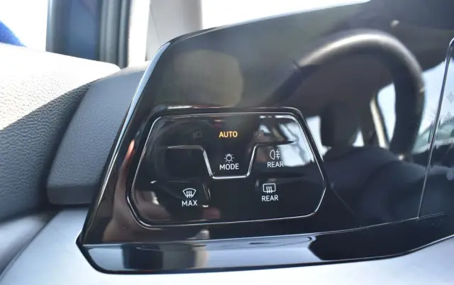 VOLKSWAGEN Golf 1.5 eTSI OPF DSG Life