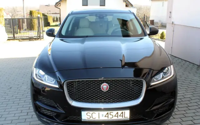 JAGUAR F-Pace 20d AWD Prestige